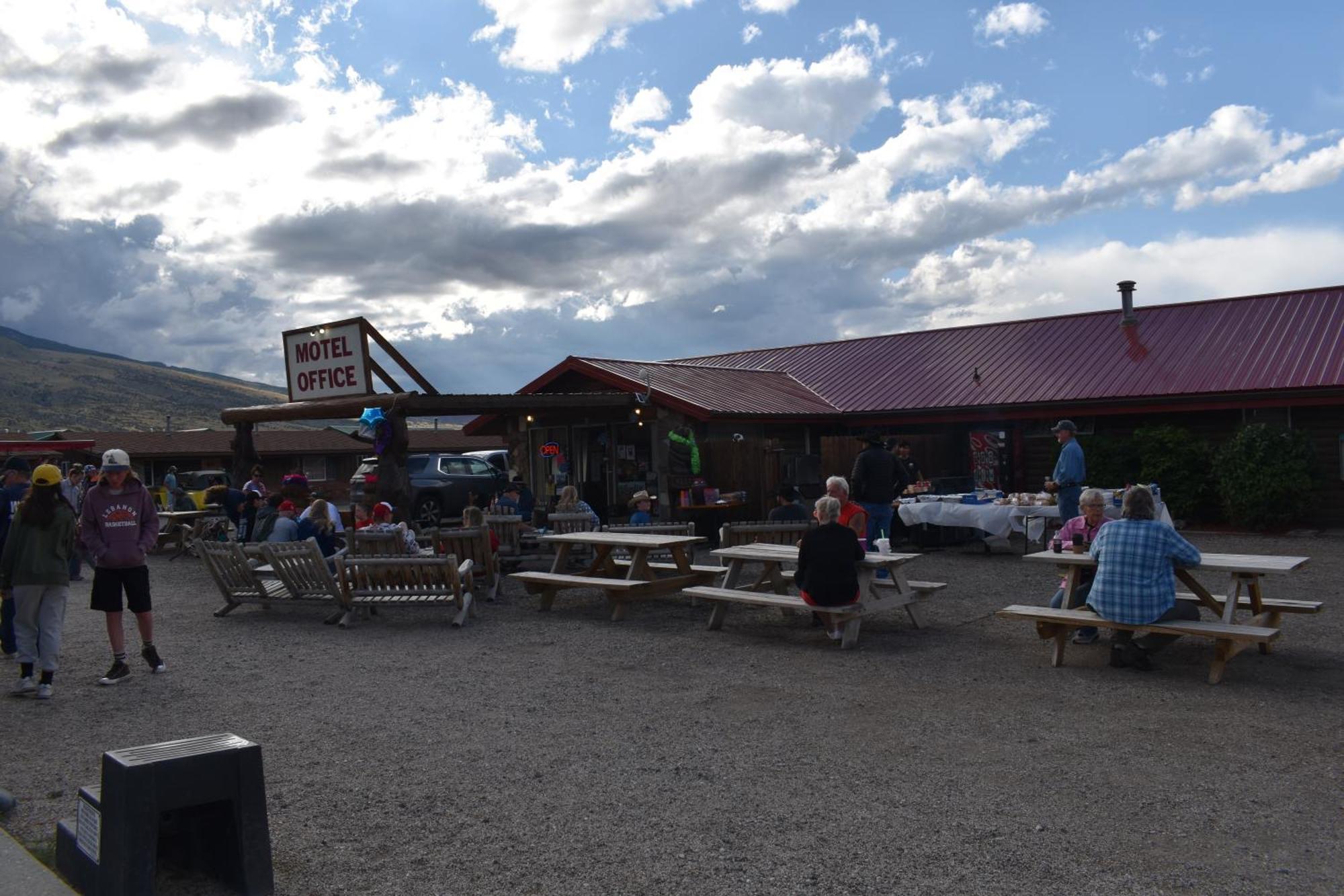 Big Bear Motel Cody Dış mekan fotoğraf
