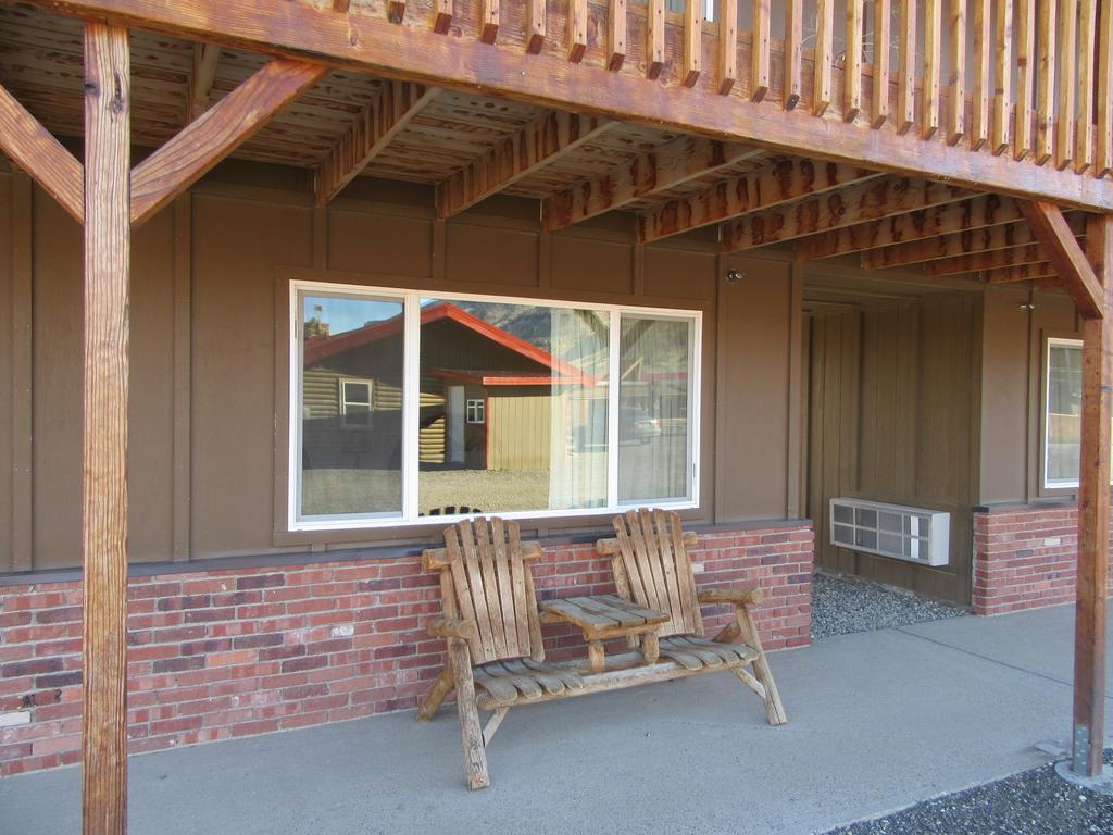 Big Bear Motel Cody Dış mekan fotoğraf