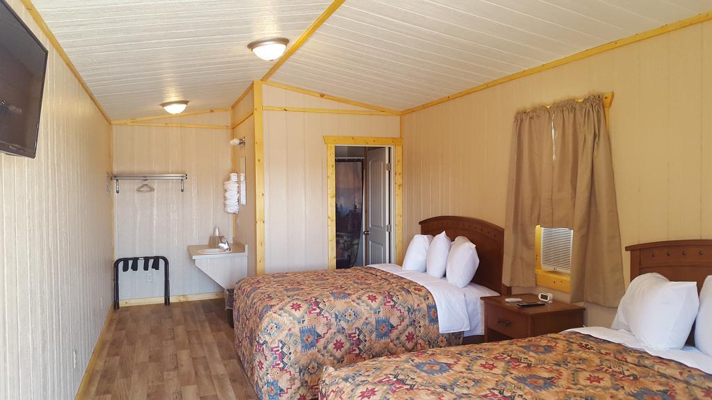 Big Bear Motel Cody Dış mekan fotoğraf