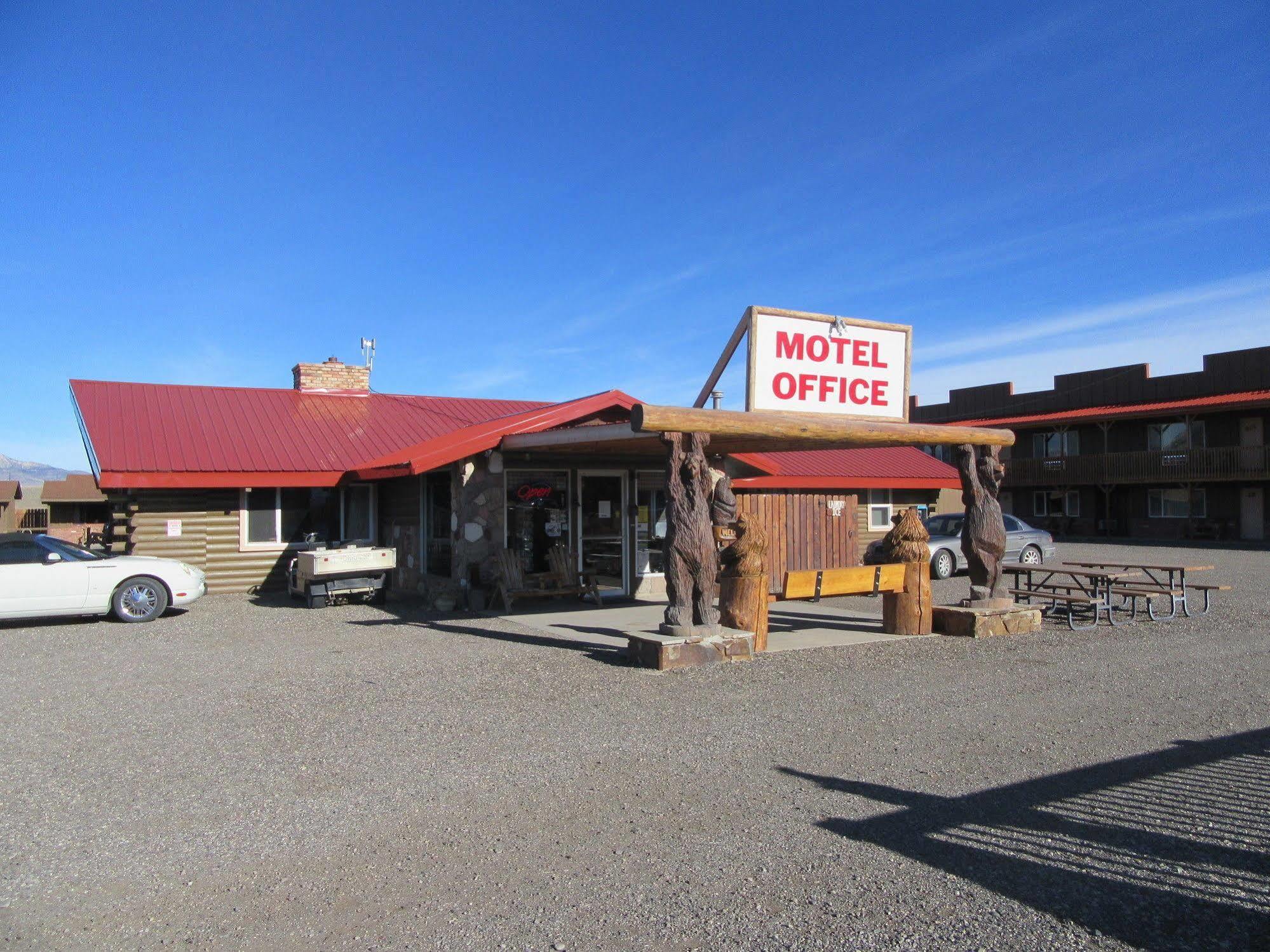 Big Bear Motel Cody Dış mekan fotoğraf