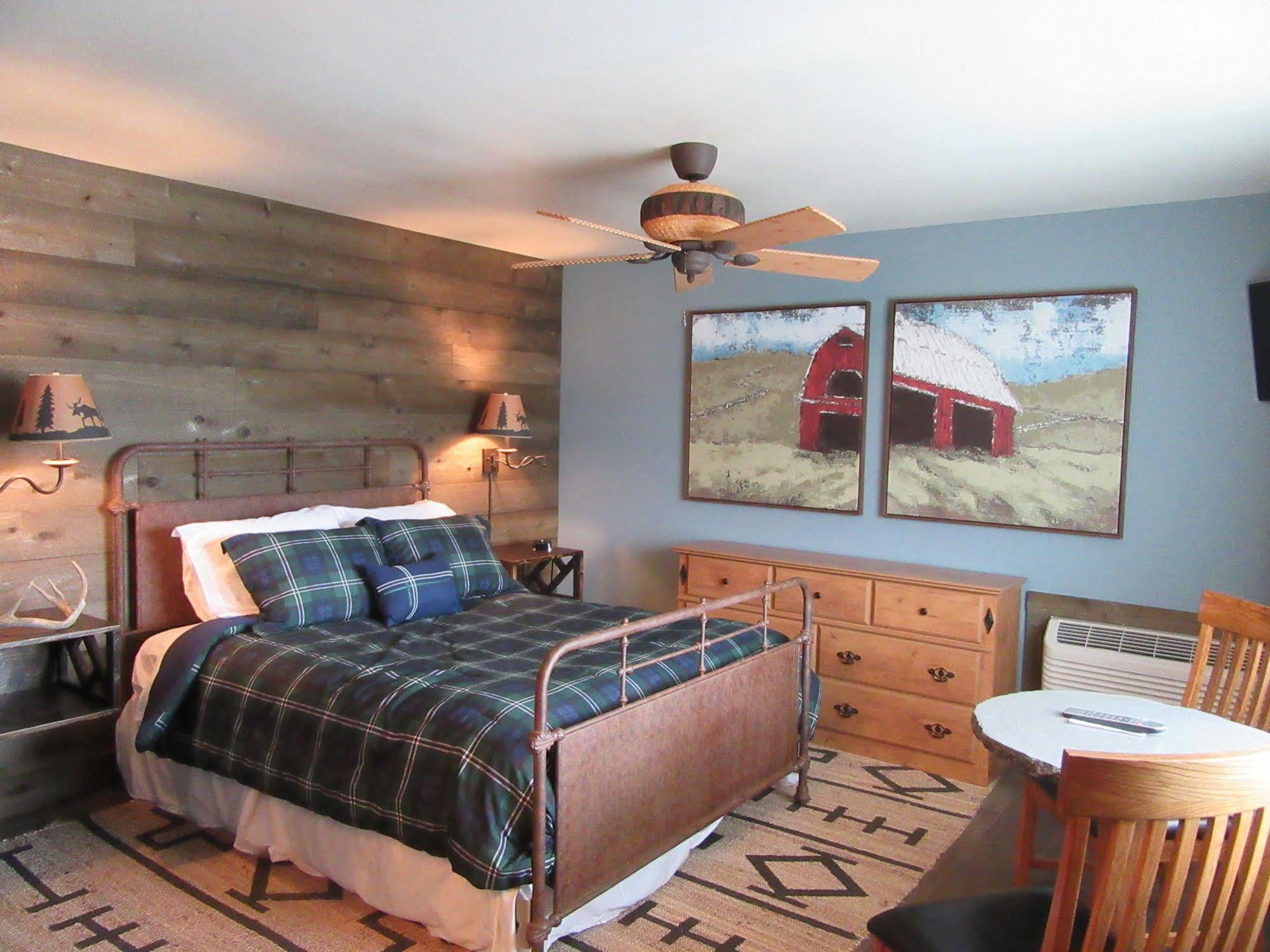 Big Bear Motel Cody Dış mekan fotoğraf