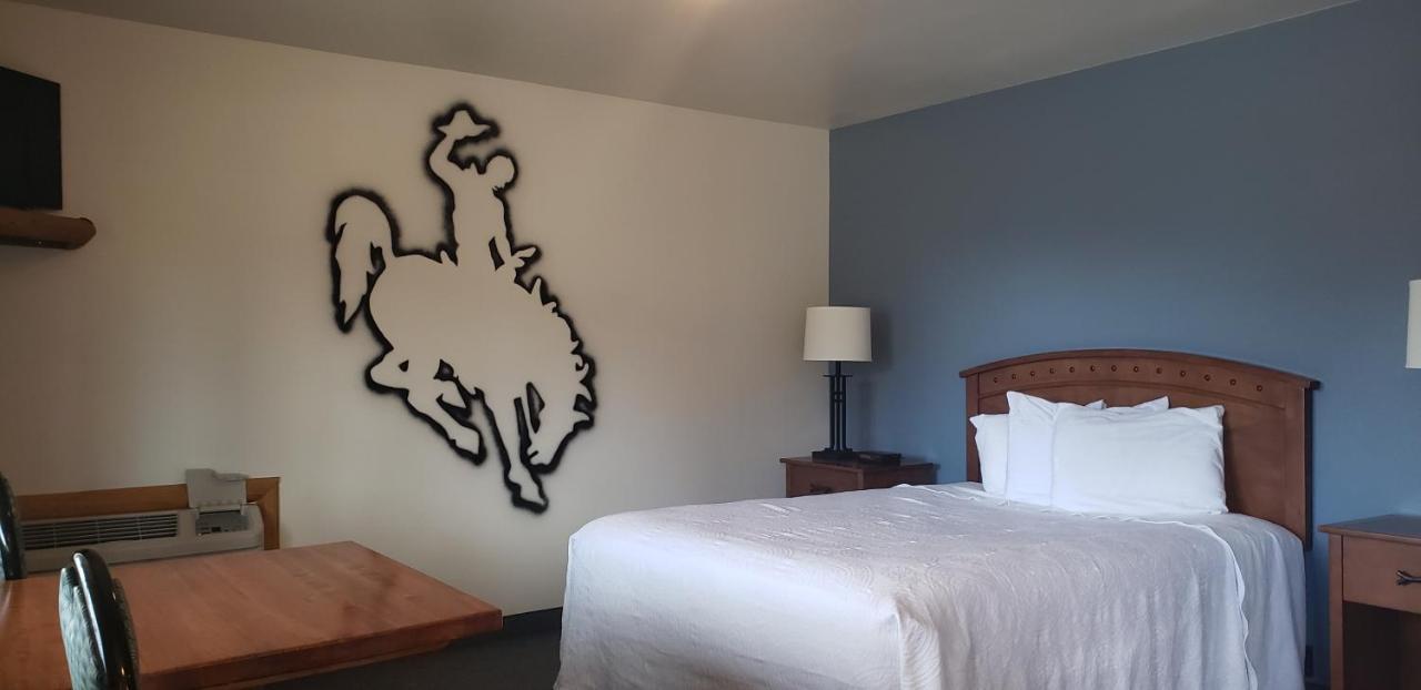 Big Bear Motel Cody Dış mekan fotoğraf