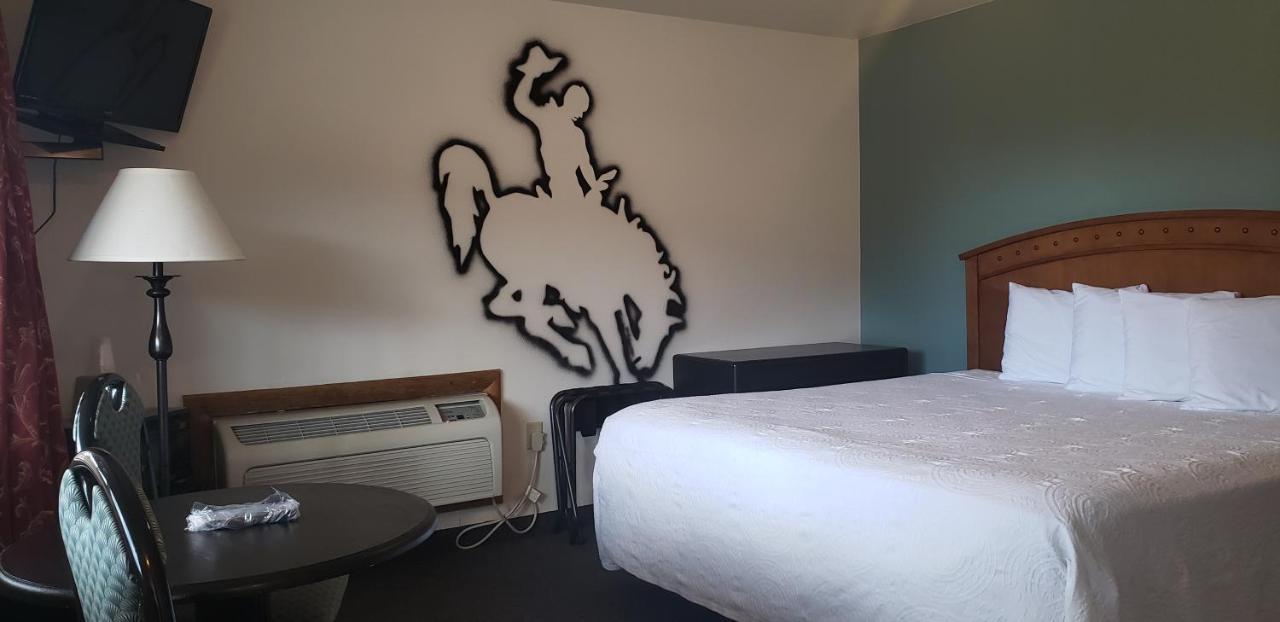 Big Bear Motel Cody Dış mekan fotoğraf